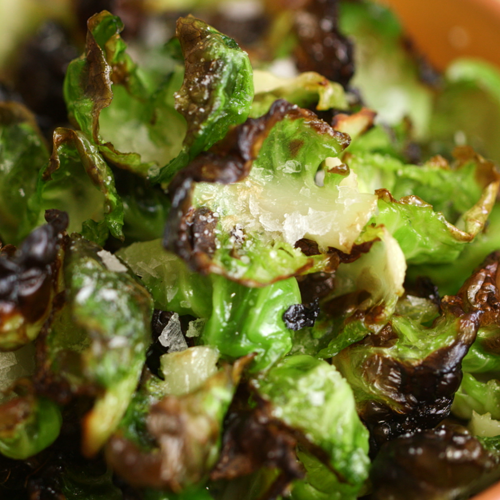 how to make brussels sprouts chips by bewellwitharielle.com - arielle haspel on healthination.com