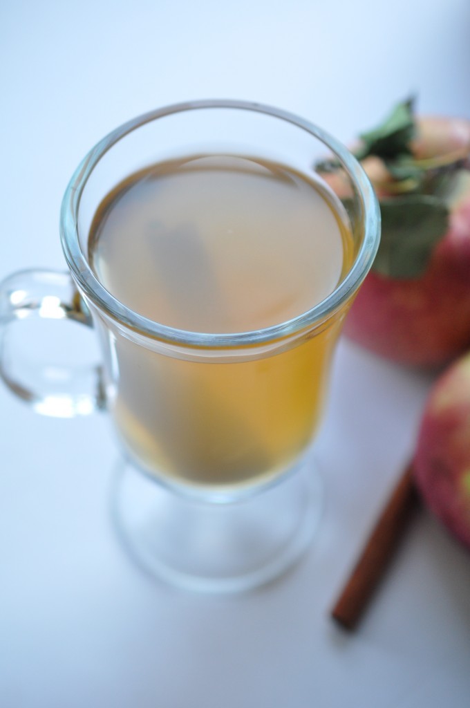 Apple- Cinnamon Tea