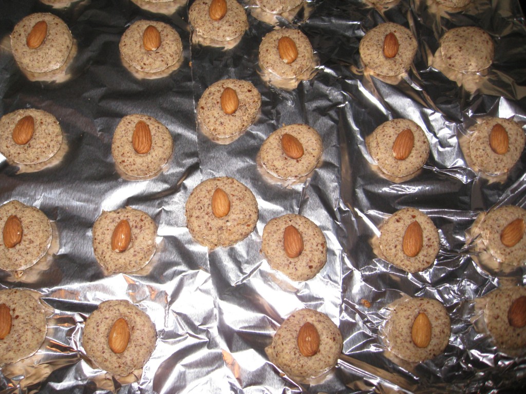 Totally Awesome Almond Cookies