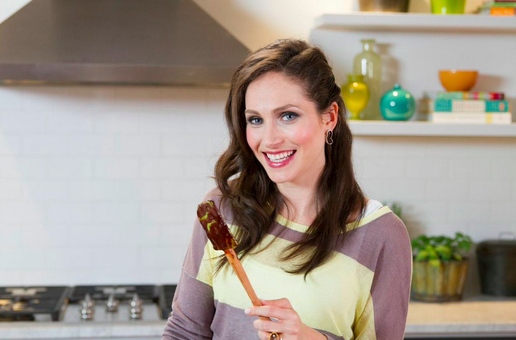 Glamour magazine cooking show with arielle haspel 