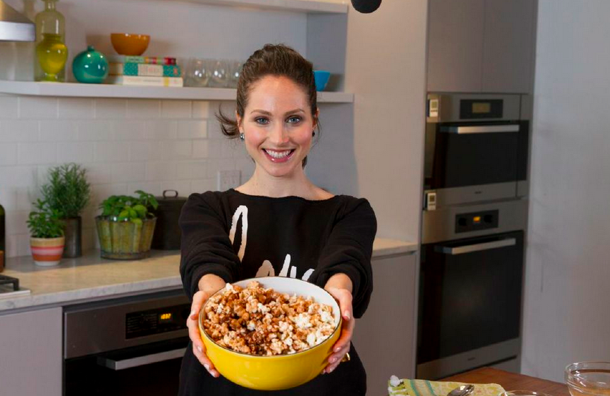 cinnamon sugar popcorn by arielle haspel on glamour.com