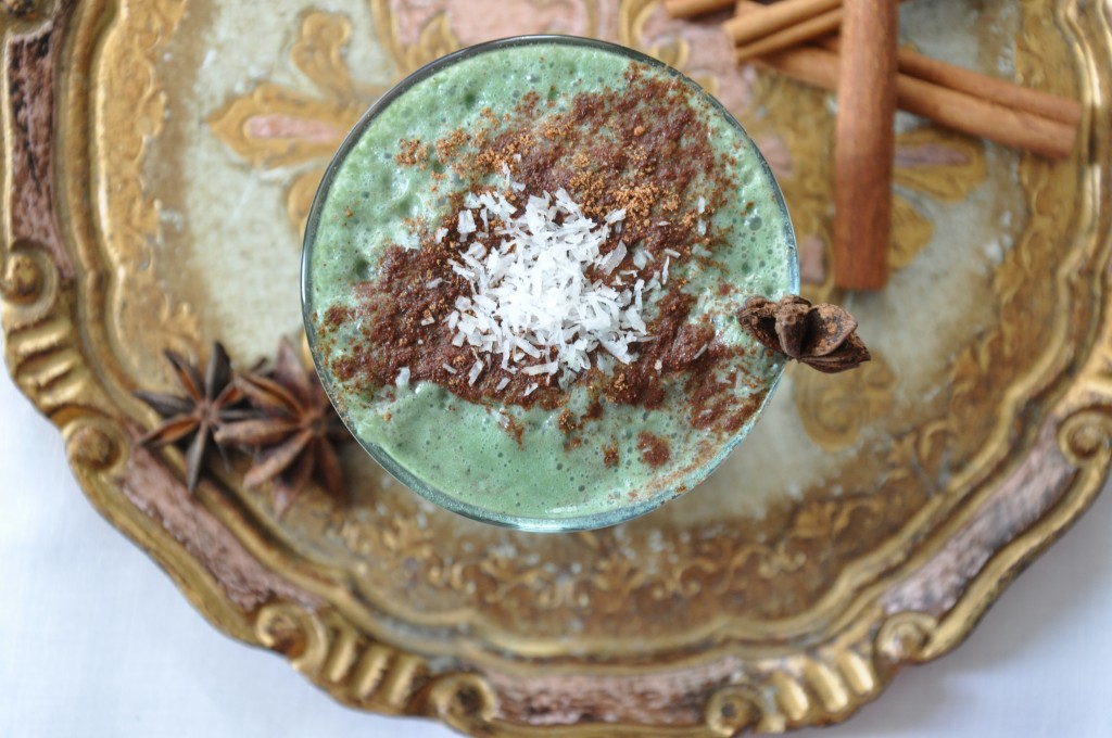 healthy egg nog green smoothie 1 by arielle haspel of bewellwitharielle.com